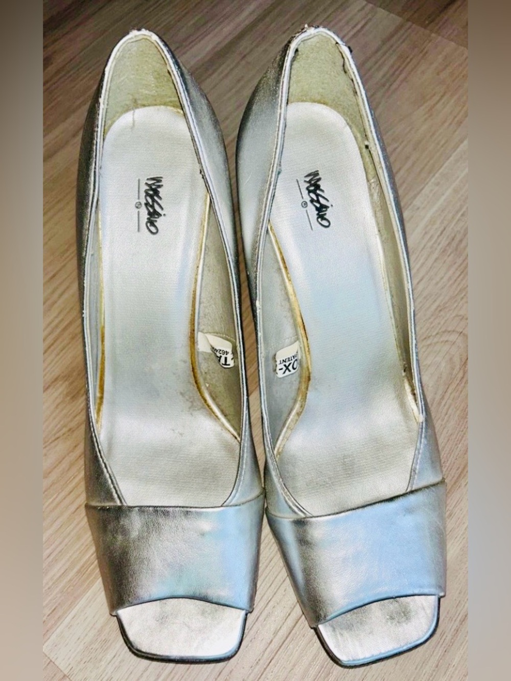 Mossimo Daryn Peep-Toe Pumps 8.5 Silver NWOT Open Toe Heels Metallic Glam